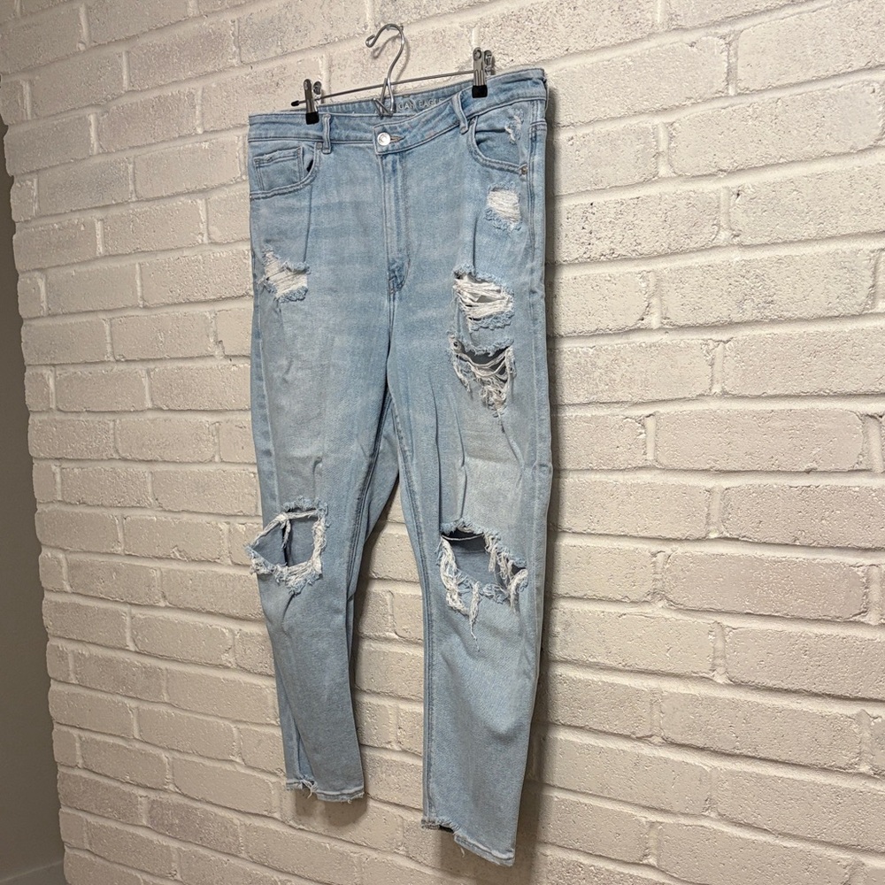 American Eagle Stretch Ripped Crossover Highest Waist Mom Jean (Size 18 Short)